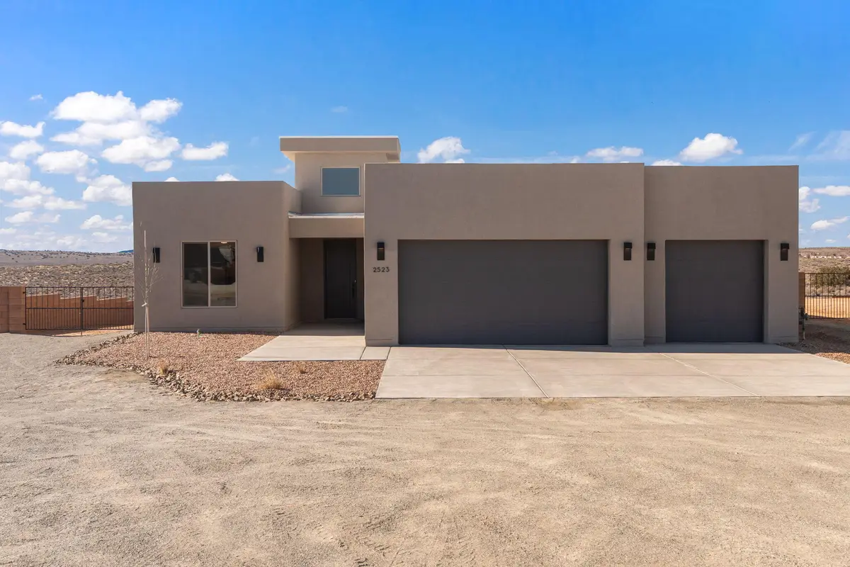 2523 Box Lake Drive Ne, Rio Rancho, NM 87144 - Image #1