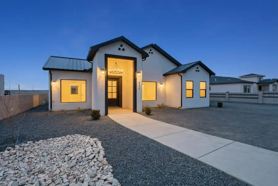 625 1st Street Ne, Rio Rancho, NM 87124 - #2