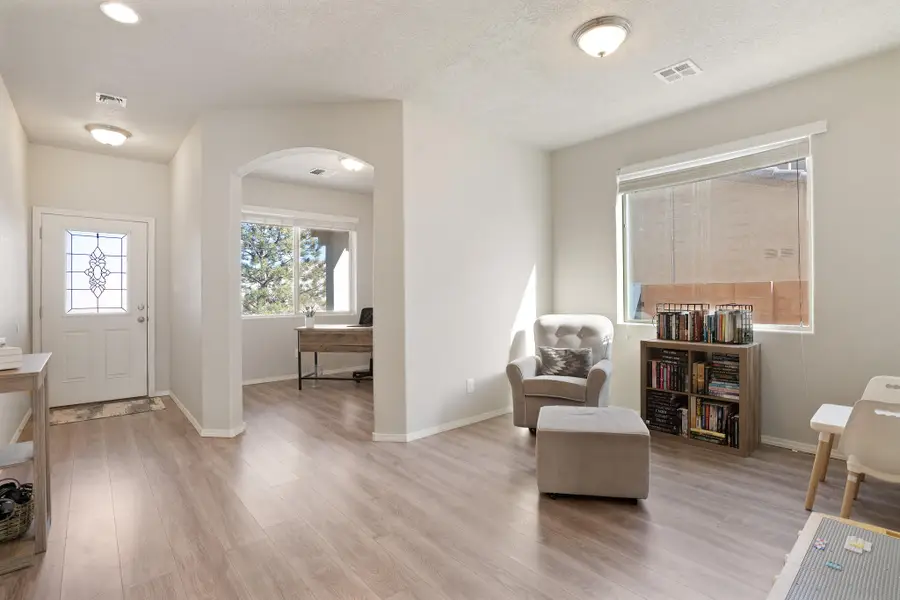 7010 Trapper Creek Road Ne, Rio Rancho, NM 87144 - #3