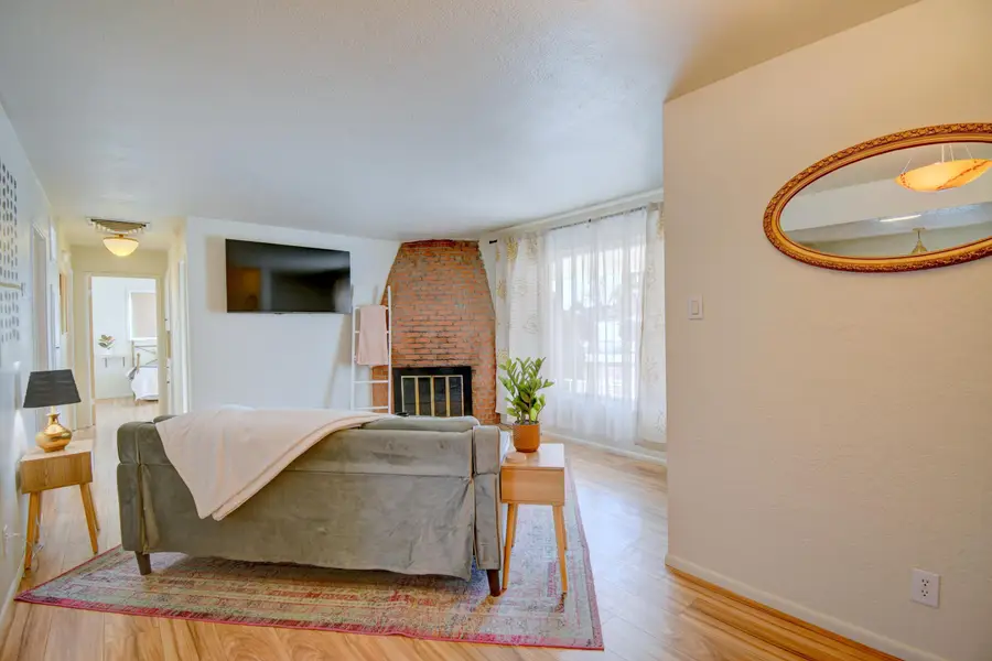 1844 Kentucky Street Ne, Albuquerque, NM 87110 - Image #3