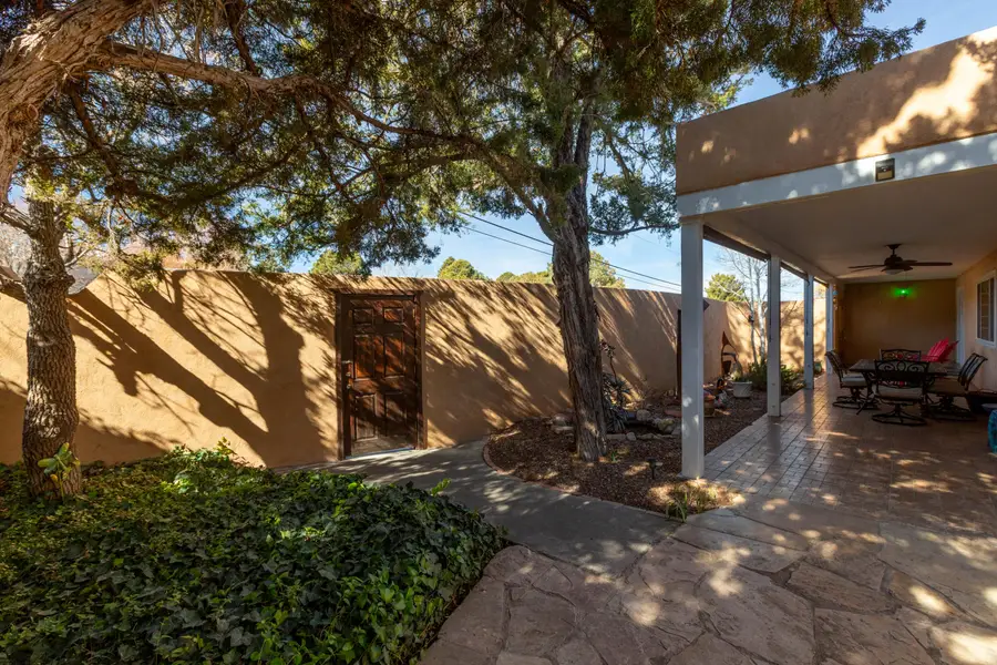 1306 Washington Street Ne, Albuquerque, NM 87110 - Image #2