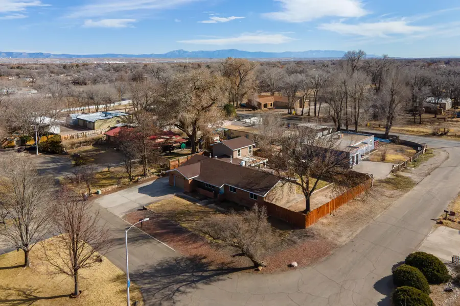 4310 Nicole Court Sw, Albuquerque, NM 87105 - Image #2