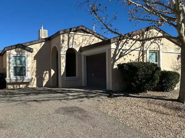 992 Charles Drive Ne, Rio Rancho, NM 87144