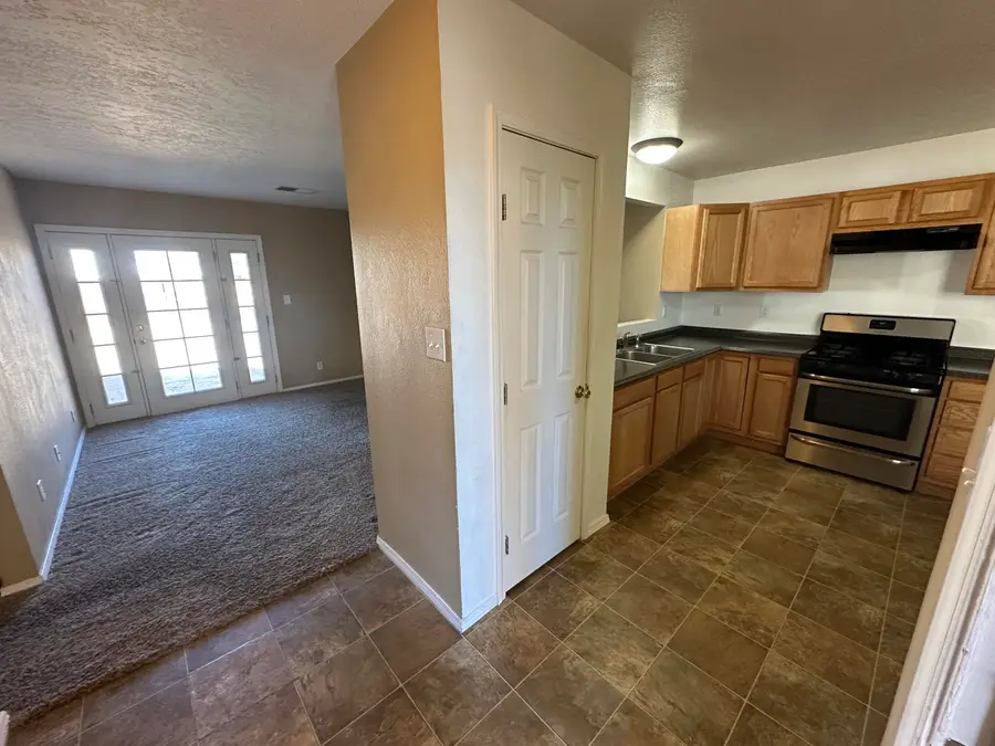 992 Charles Drive Ne, Rio Rancho, NM 87144 - #3