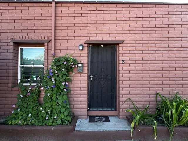 807 Chaparro Street, Las Cruces, NM 88001 - #2