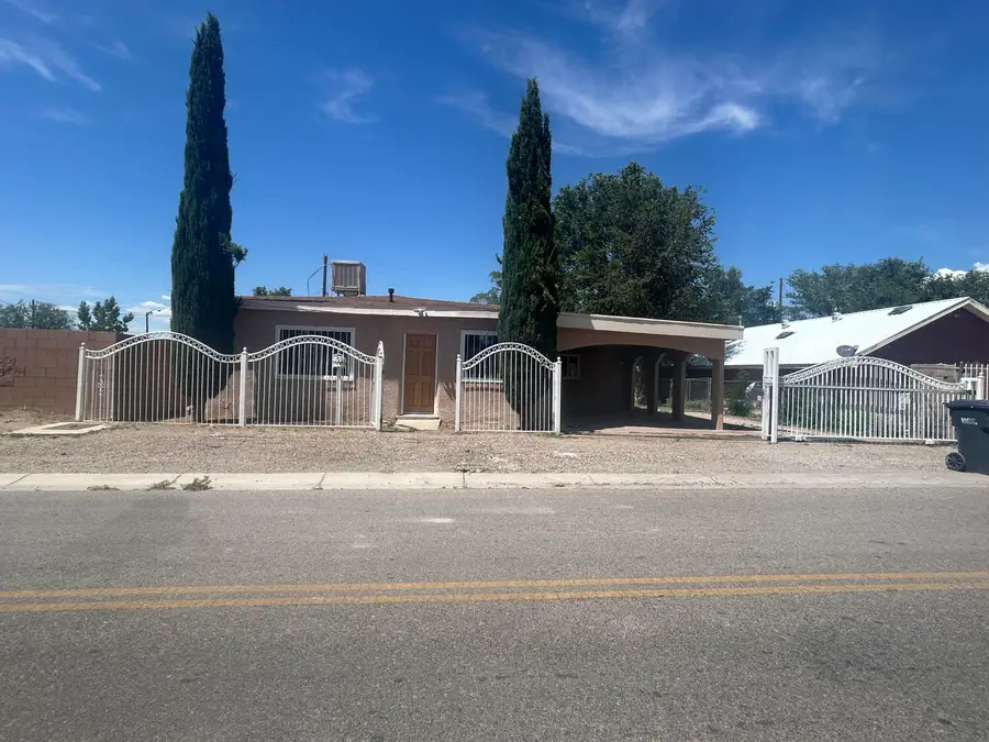 1427 Vito Romero Road Sw, Albuquerque, NM 87105 - Image #2