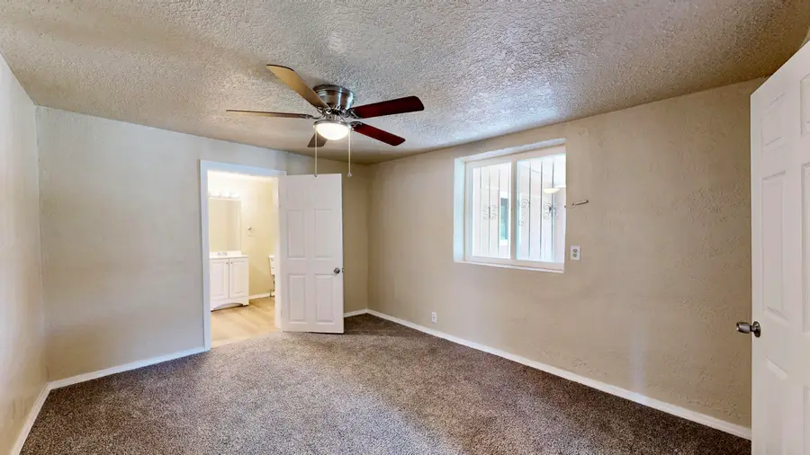 1427 Vito Romero Road Sw, Albuquerque, NM 87105 - Image #3