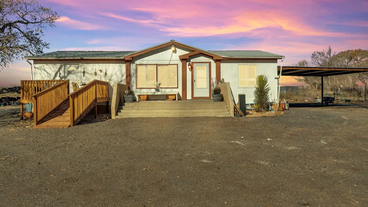 15 Valle Lobo, Los Lunas, NM 87031 - #1
