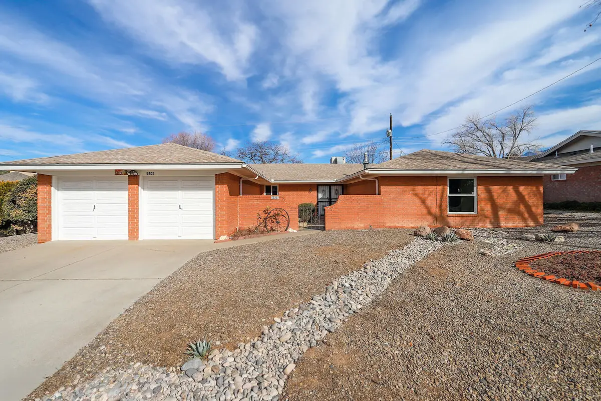 8905 Hilton Avenue Ne, Albuquerque, NM 87111 - Image #1