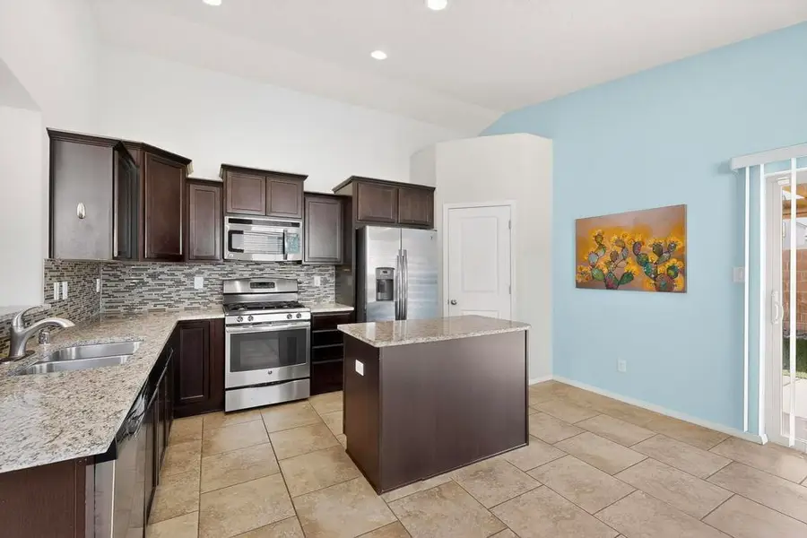 8909 Eagle Hills Drive Nw, Albuquerque, NM 87114 - Image #3