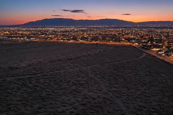 10350 Sunset Gardens Road Sw, Albuquerque, NM 87121