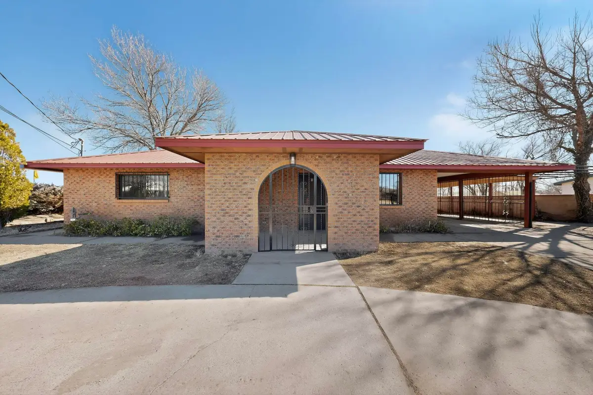 804 N 5th Street, Belen, NM 87002 - #1