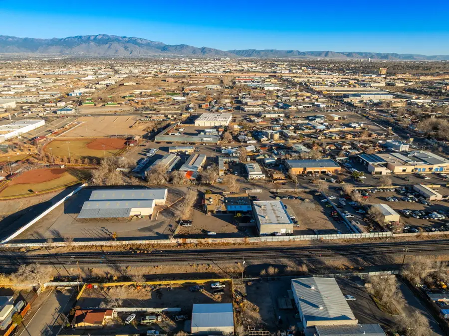 3821 Commercial Street Ne, Albuquerque, NM 87107 - Image #2