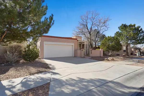6515 Alpine Trail Street Ne, Albuquerque, NM 87111