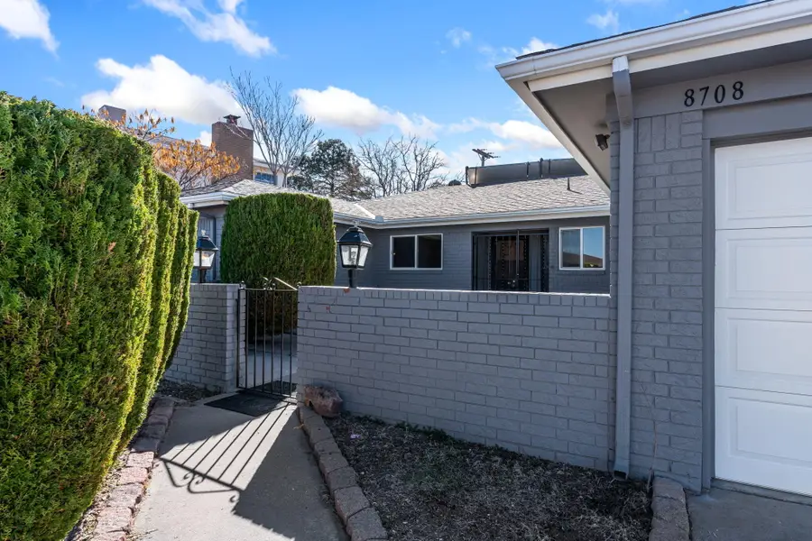 8708 Delamar Avenue Ne, Albuquerque, NM 87111 - #2