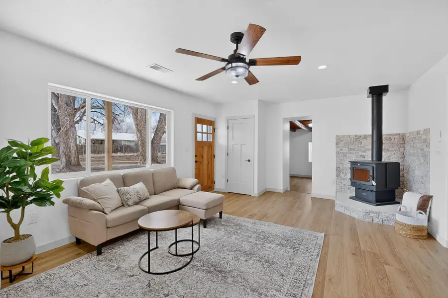 1067 Highway 314 Nw, Los Lunas, NM 87031 - #3