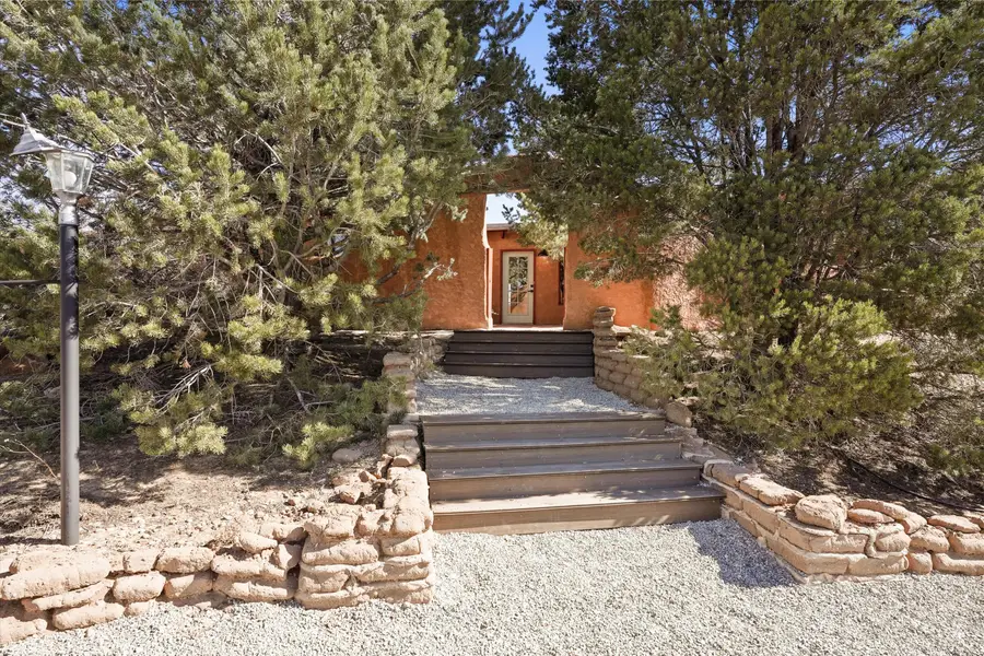360 Reclining Acres Road, Corrales, NM 87048 - #2