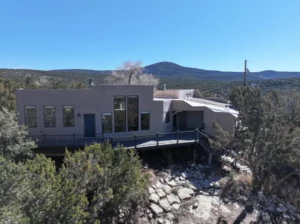 35 Gallinger Lane, Tijeras, NM 87059