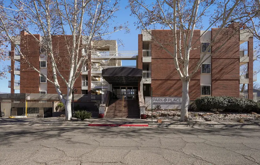 1325 Park Avenue Sw #APT 307, Albuquerque, NM 87102 - #3