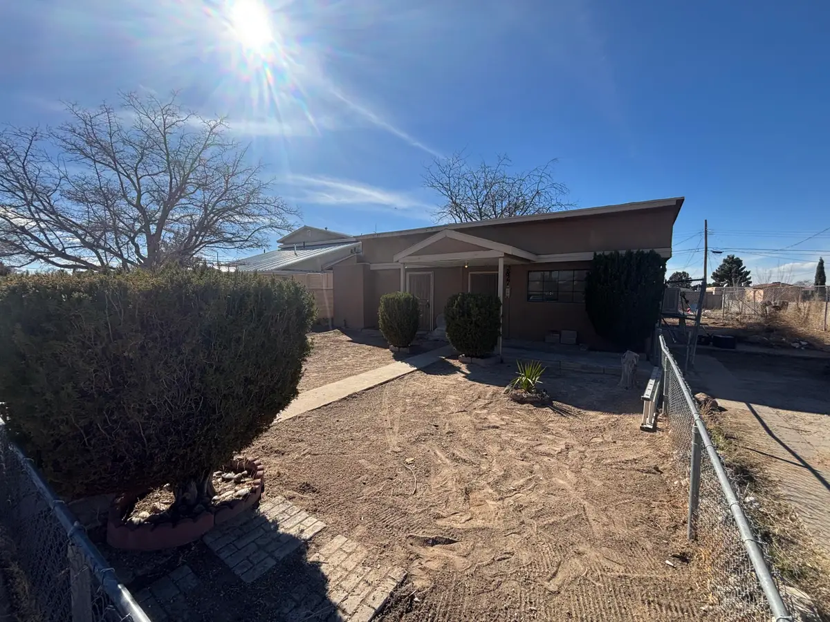2827 Bel Air Drive Ne, Albuquerque, NM 87110 - #1
