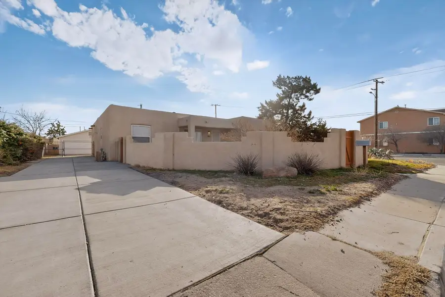 1124 La Poblana Road Nw, Albuquerque, NM 87107 - #3