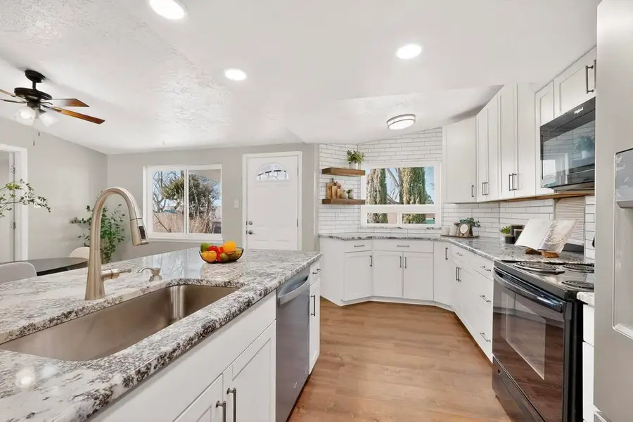 821 Muriel Street Ne, Albuquerque, NM 87123 - #3