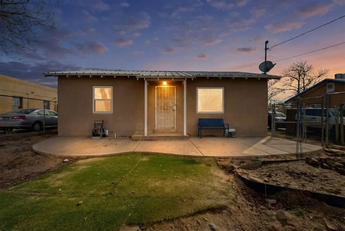 2410 Commercial Street Ne, Albuquerque, NM 87122 - #1