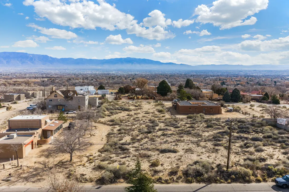 Alamogordo Drive Nw, Albuquerque, NM 87120 - #1