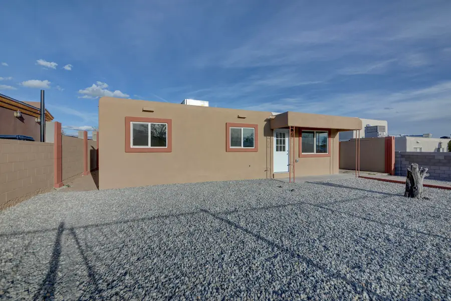 416 68th Street Sw, Albuquerque, NM 87121 - #3