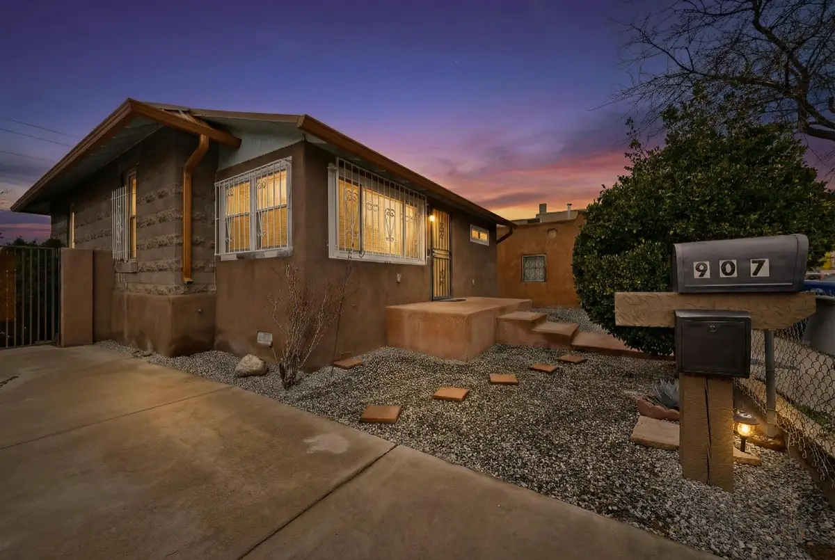 907 Edith Boulevard Se, Albuquerque, NM 87102 - #1
