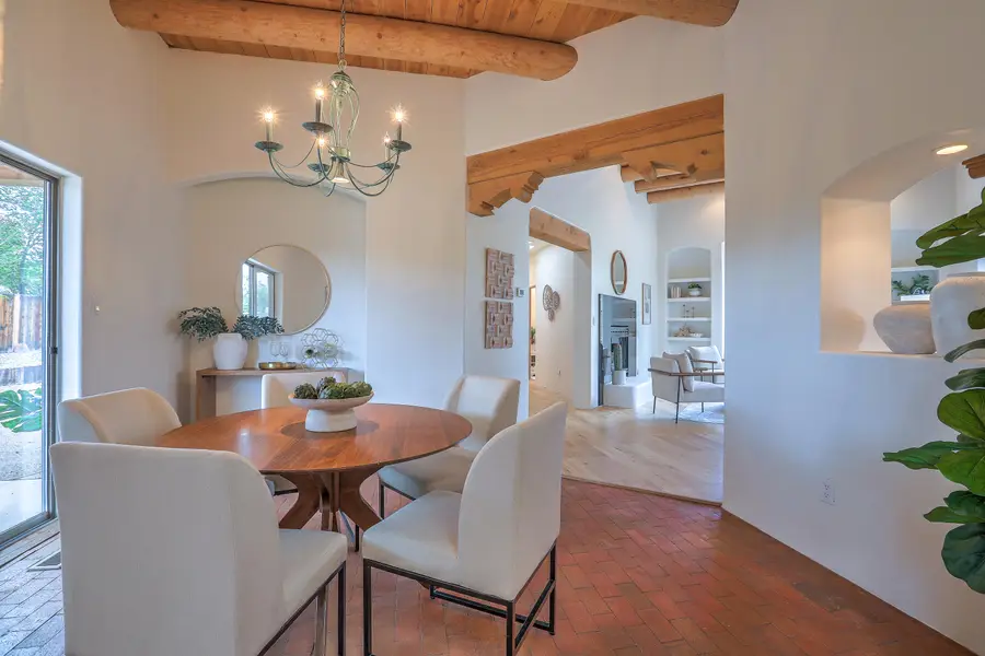 337 Nara Visa Court Nw, Los Ranchos De Albuquerque, NM 87107 - #3