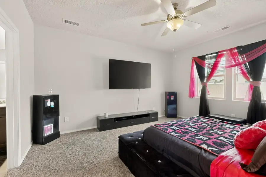 10683 Valedon Lane Sw, Albuquerque, NM 87121 - #2