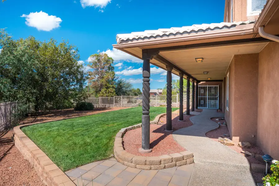 9231 Oakland Avenue Ne, Albuquerque, NM 87122 - #3