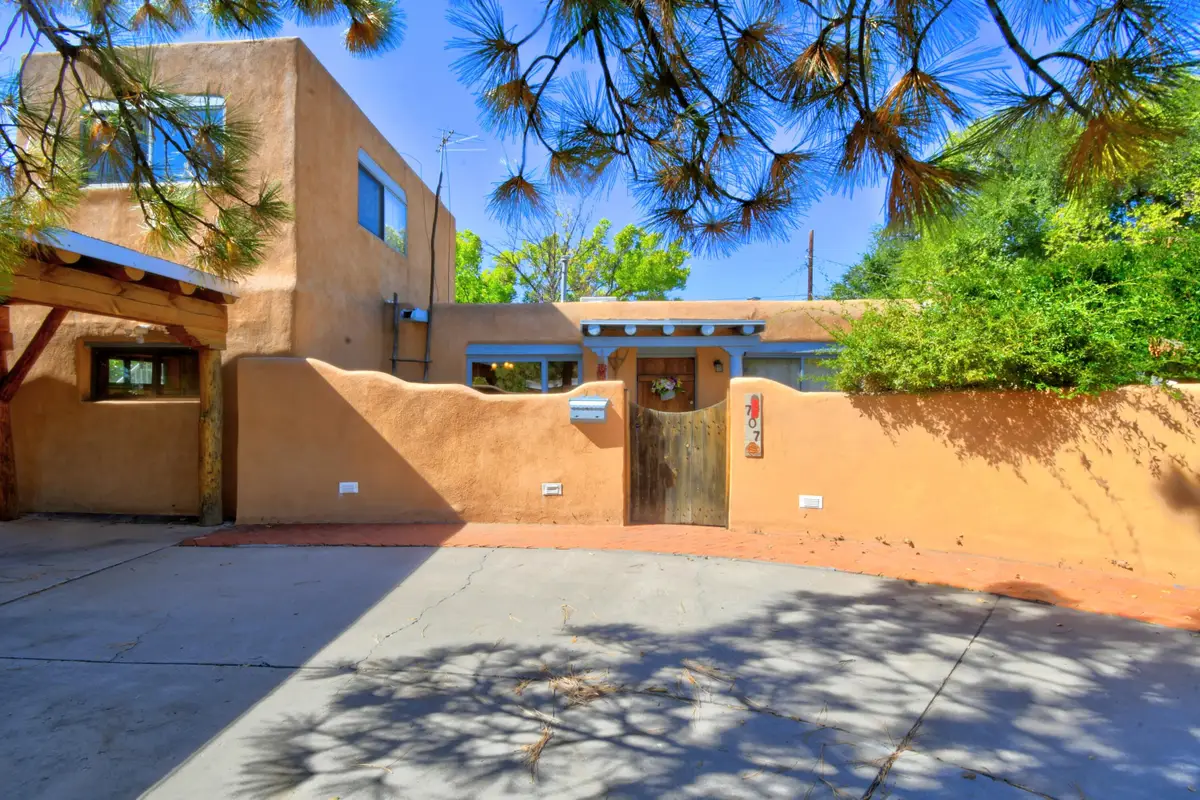 707 17th Street Nw, Albuquerque, NM 87104 - #1