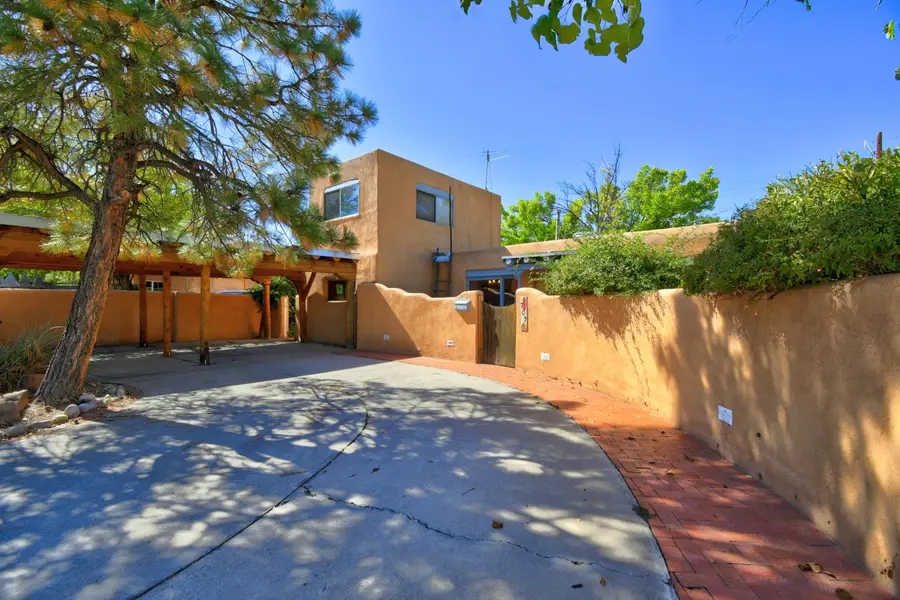707 17th Street Nw, Albuquerque, NM 87104 - #2