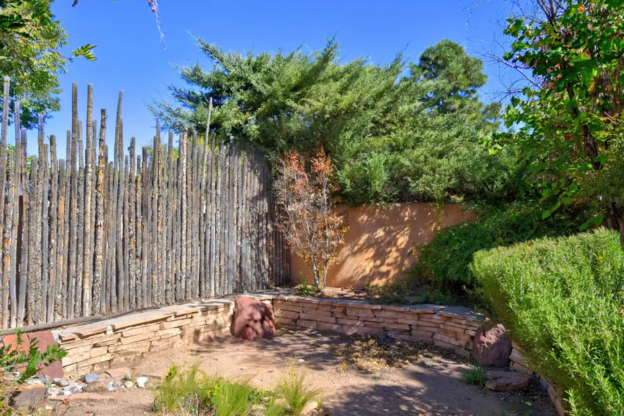 707 17th Street Nw, Albuquerque, NM 87104 - #3