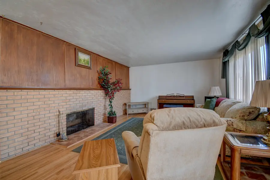 1305 Chama Street Ne, Albuquerque, NM 87110 - #3