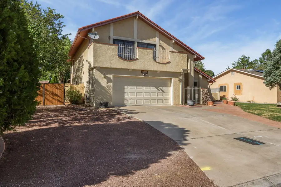 5801 Flor Del Rey Nw, Albuquerque, NM 87120 - #2
