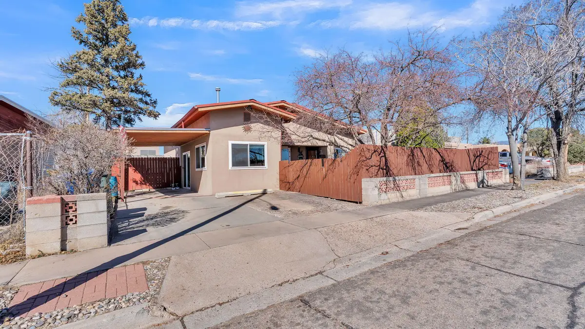 2913 Calle De Oriente, Santa Fe, NM 87507 - #1