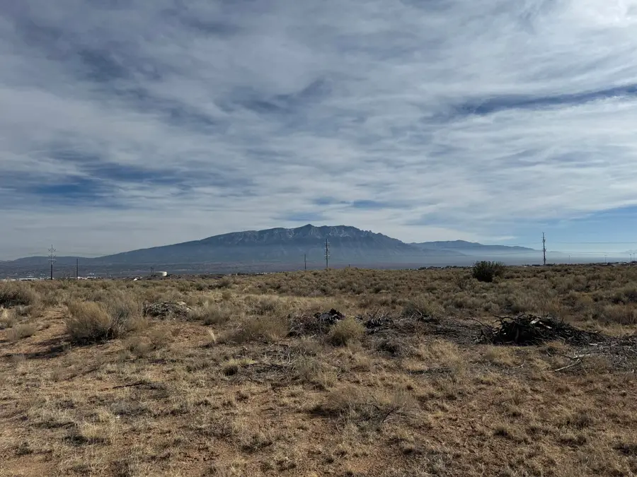 3913 Madrid Road Ne, Rio Rancho, NM 87144 - #3