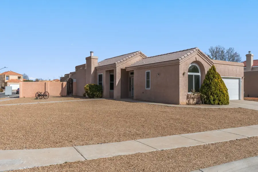 10304 Arroyo Crest Drive Nw, Albuquerque, NM 87114 - #2