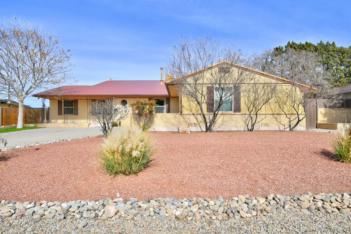 7013 Aztec Road Ne, Albuquerque, NM 87110 - #1
