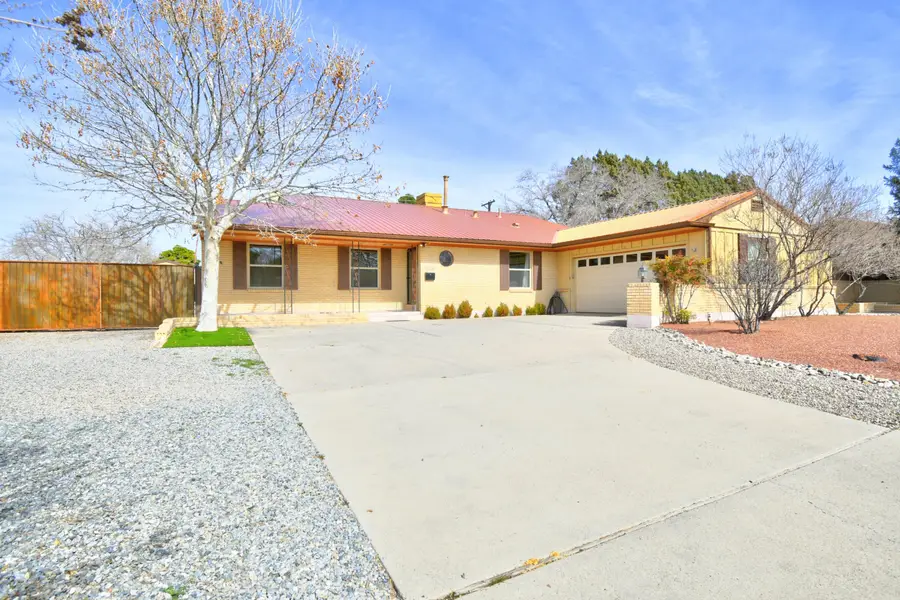 7013 Aztec Road Ne, Albuquerque, NM 87110 - #2
