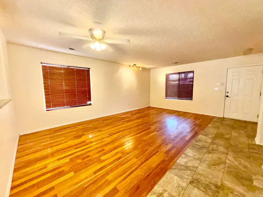 941 Carrizo Street Nw, Los Lunas, NM 87031 - #3