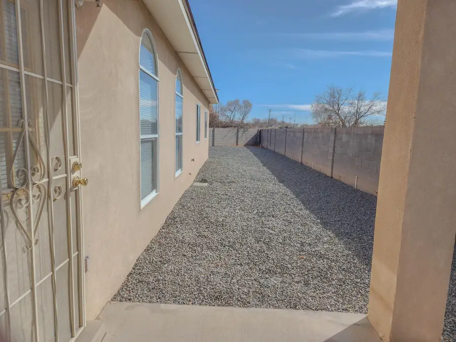 5005 Starfire Place Nw, Albuquerque, NM 87120 - #3