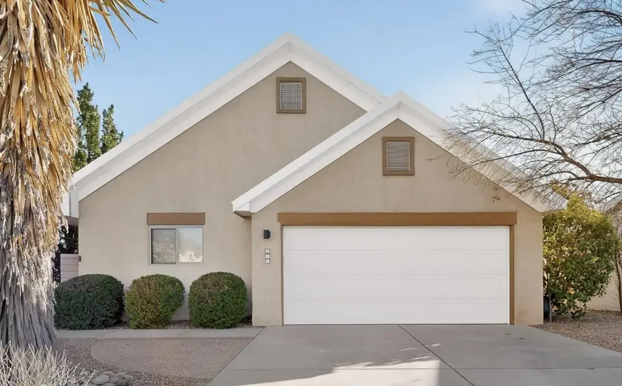 316 La Chamisal Lane Nw, Los Ranchos De Albuquerque, NM 87107 - #2
