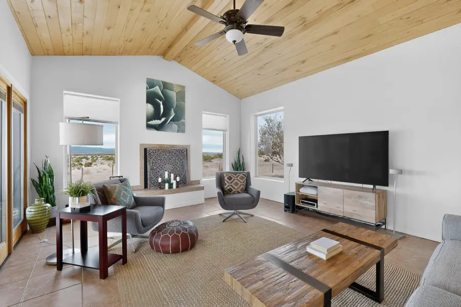216 Moho Trail, Mountainair, NM 87036 - #3