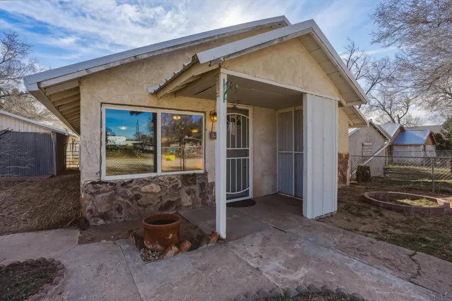 408 N Ross Avenue, Mountainair, NM 87036 - #2