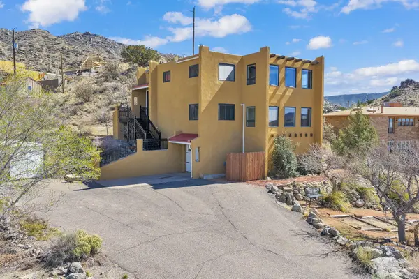 14329 Windsor Place Ne, Albuquerque, NM 87123