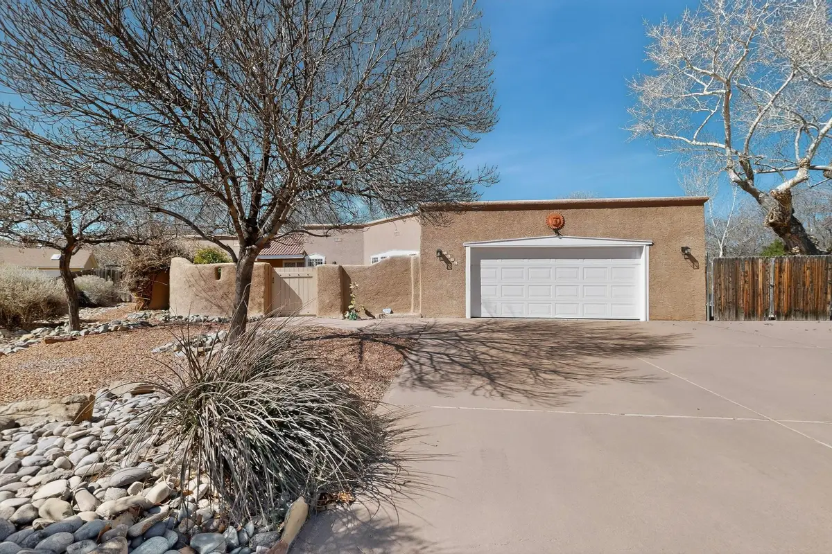 9801 Riverside Road Nw, Albuquerque, NM 87114 - #1